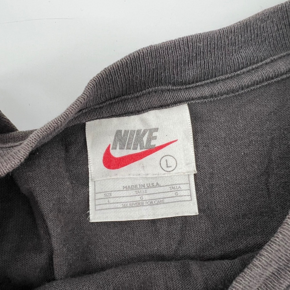 Vintage 90s Nike Embroidered Swoosh T-Shirt Mens Large Faded Black Made in USA - Picture 4 of 9